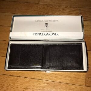 PRINCE GARDNER Black Leather Bifold Pocket Wallet